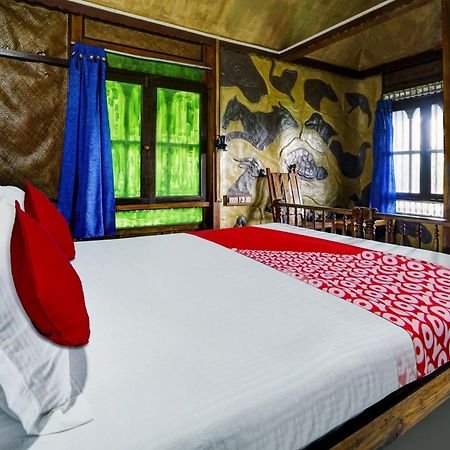 Oyo Flagship Meadow View Inn Thekkady Buitenkant foto