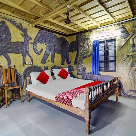 Oyo Flagship Meadow View Inn Thekkady Buitenkant foto