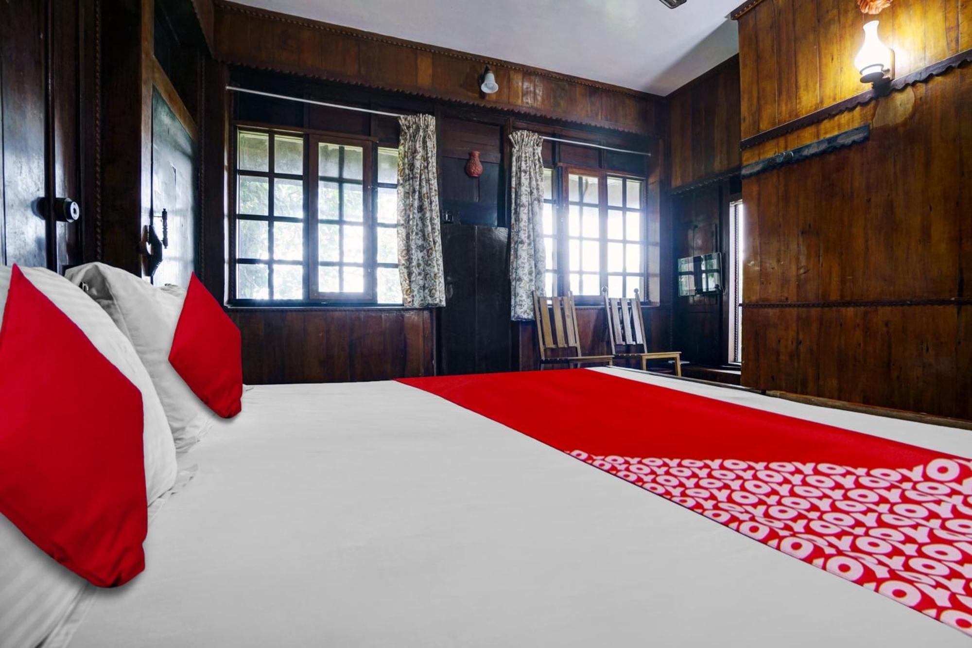 Oyo Flagship Meadow View Inn Thekkady Buitenkant foto