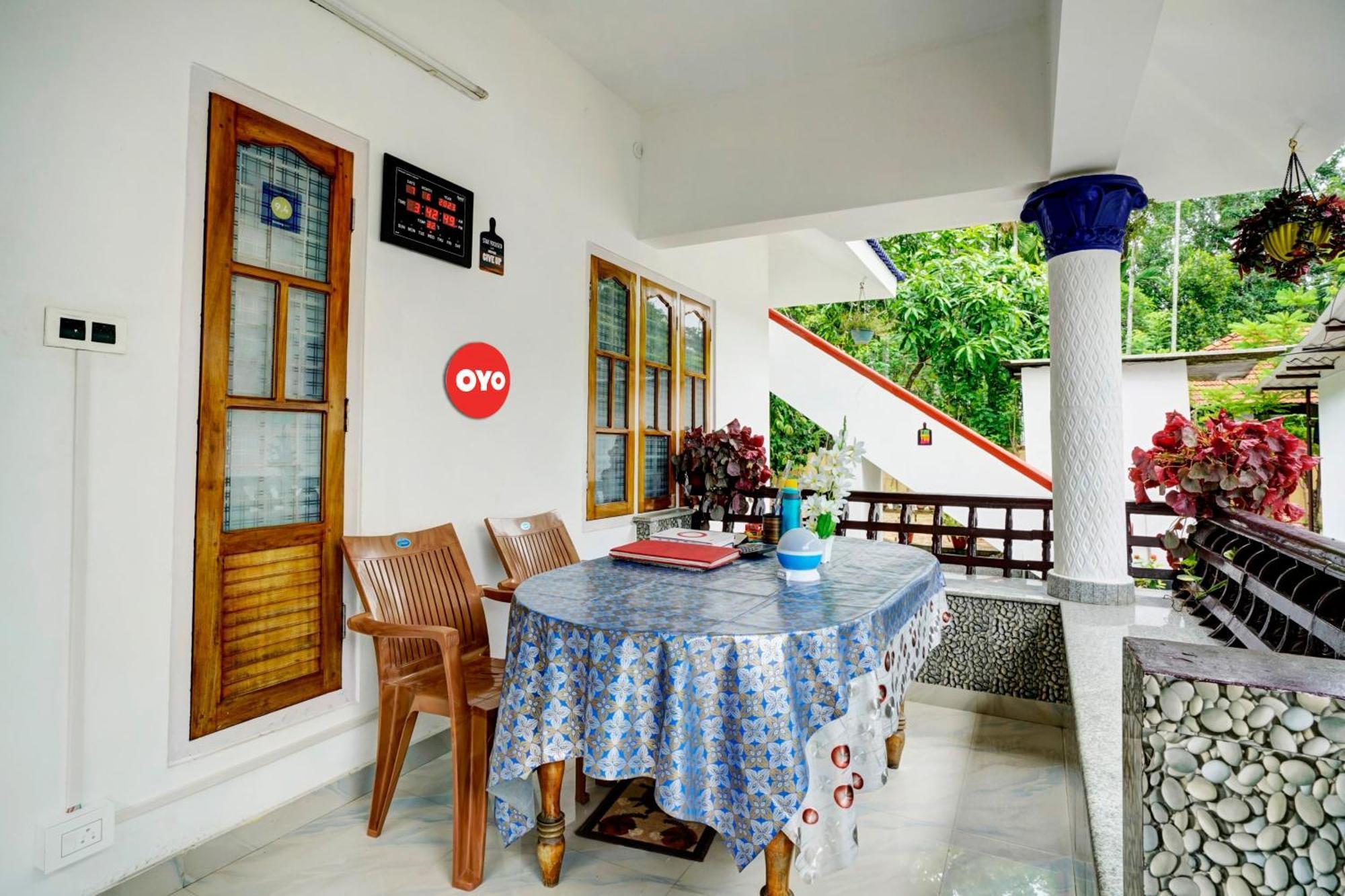 Oyo Flagship Meadow View Inn Thekkady Buitenkant foto